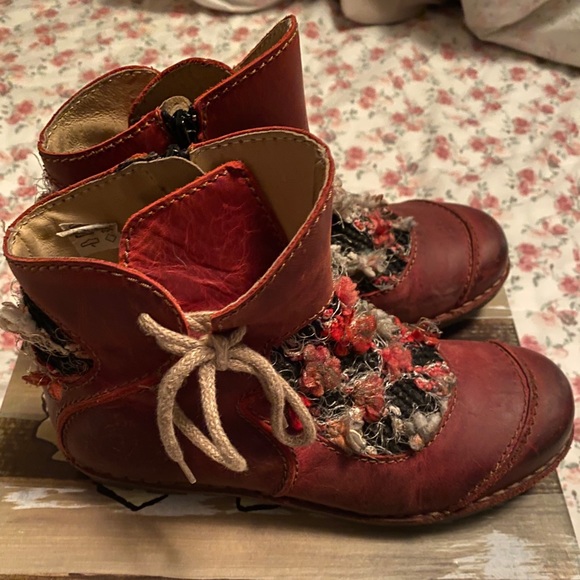 Rovers Women’s Boots - Picture 2 of 9